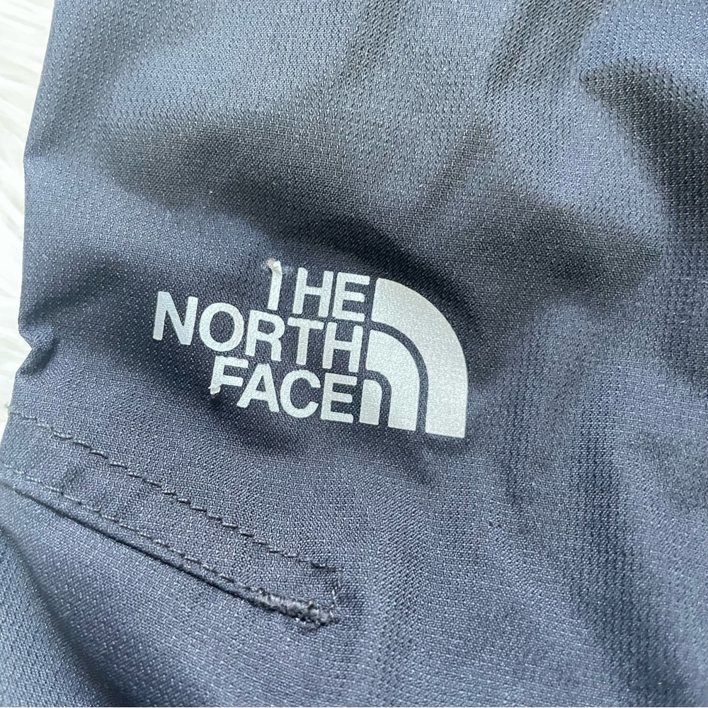 The North Face Kids HyVent EZ Grow Bib Overalls Ski Snow Pants - Picture 10 of 14